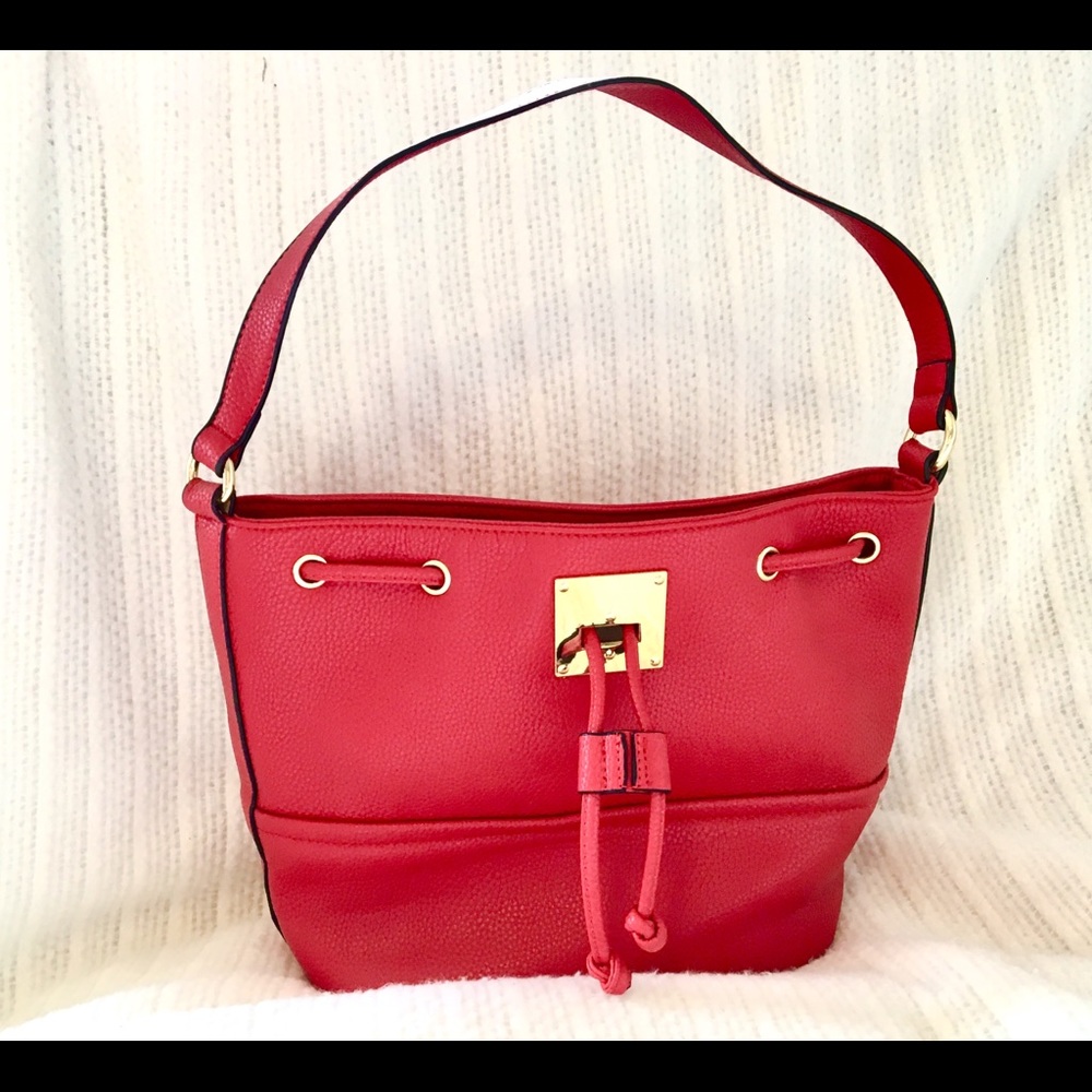Red ‘Charming Charlie’ purse
